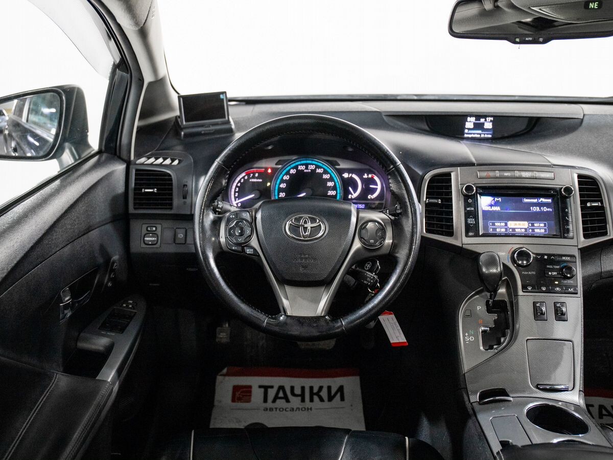 Toyota Venza 2013 - фото автомобиля