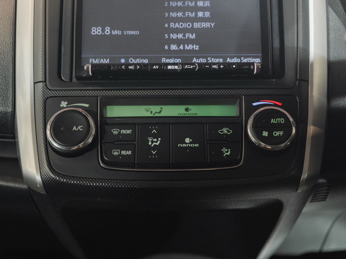 Toyota Corolla 2017 - фото автомобиля