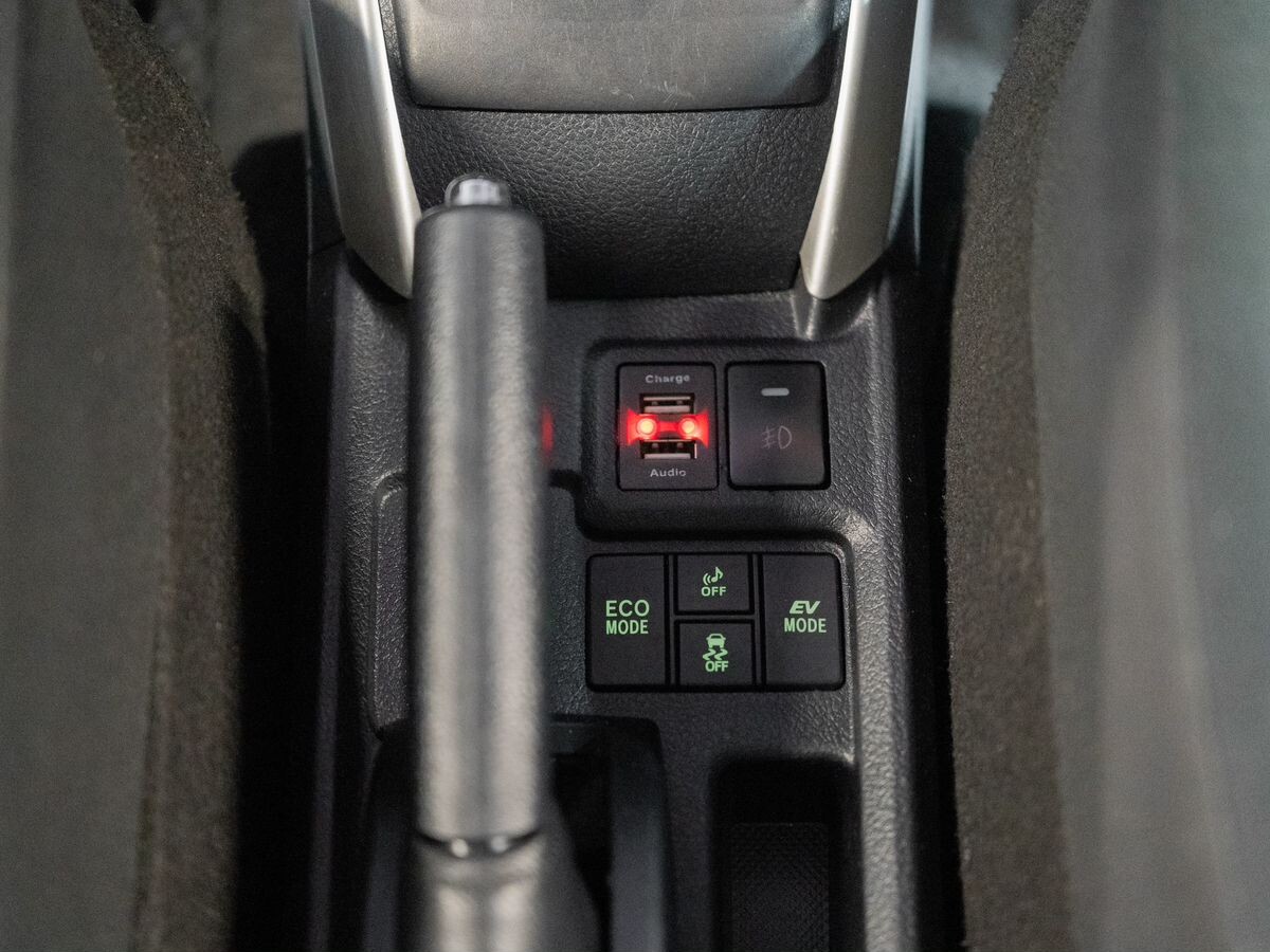 Toyota Corolla 2017 - фото автомобиля