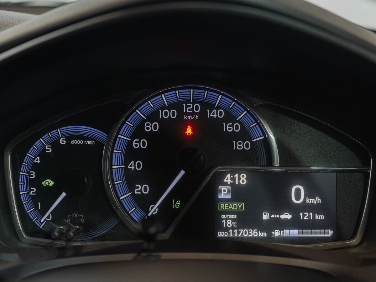 Toyota Corolla 2017 - фото автомобиля