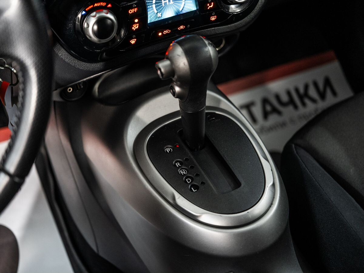 Nissan Juke 2015 - фото автомобиля