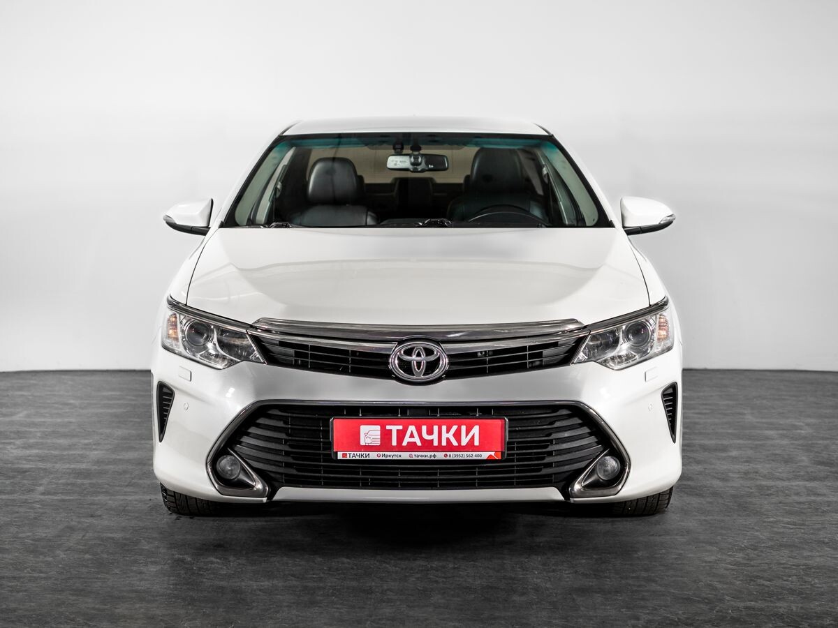 Toyota Camry 2017 - фото автомобиля
