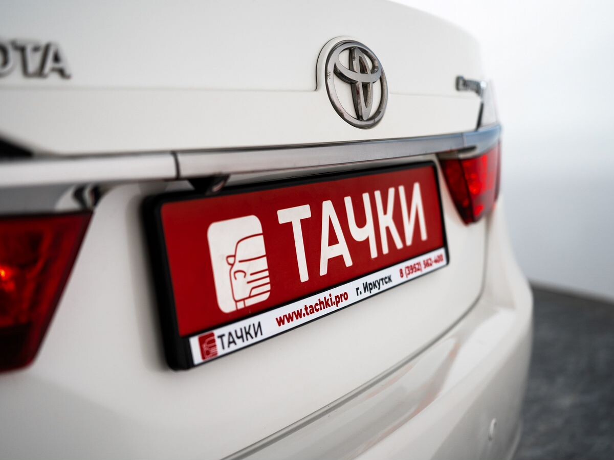 Toyota Camry 2017 - фото автомобиля