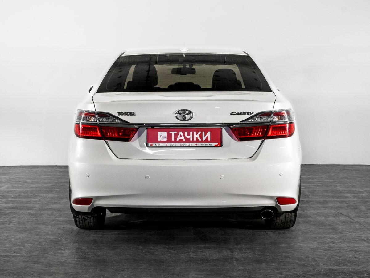 Toyota Camry 2017 - фото автомобиля