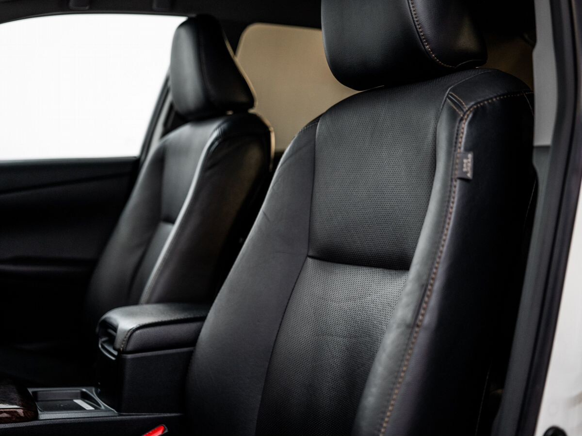 Toyota Camry 2017 - фото автомобиля