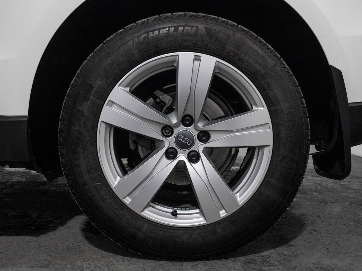 Audi Q5 2012 - фото автомобиля