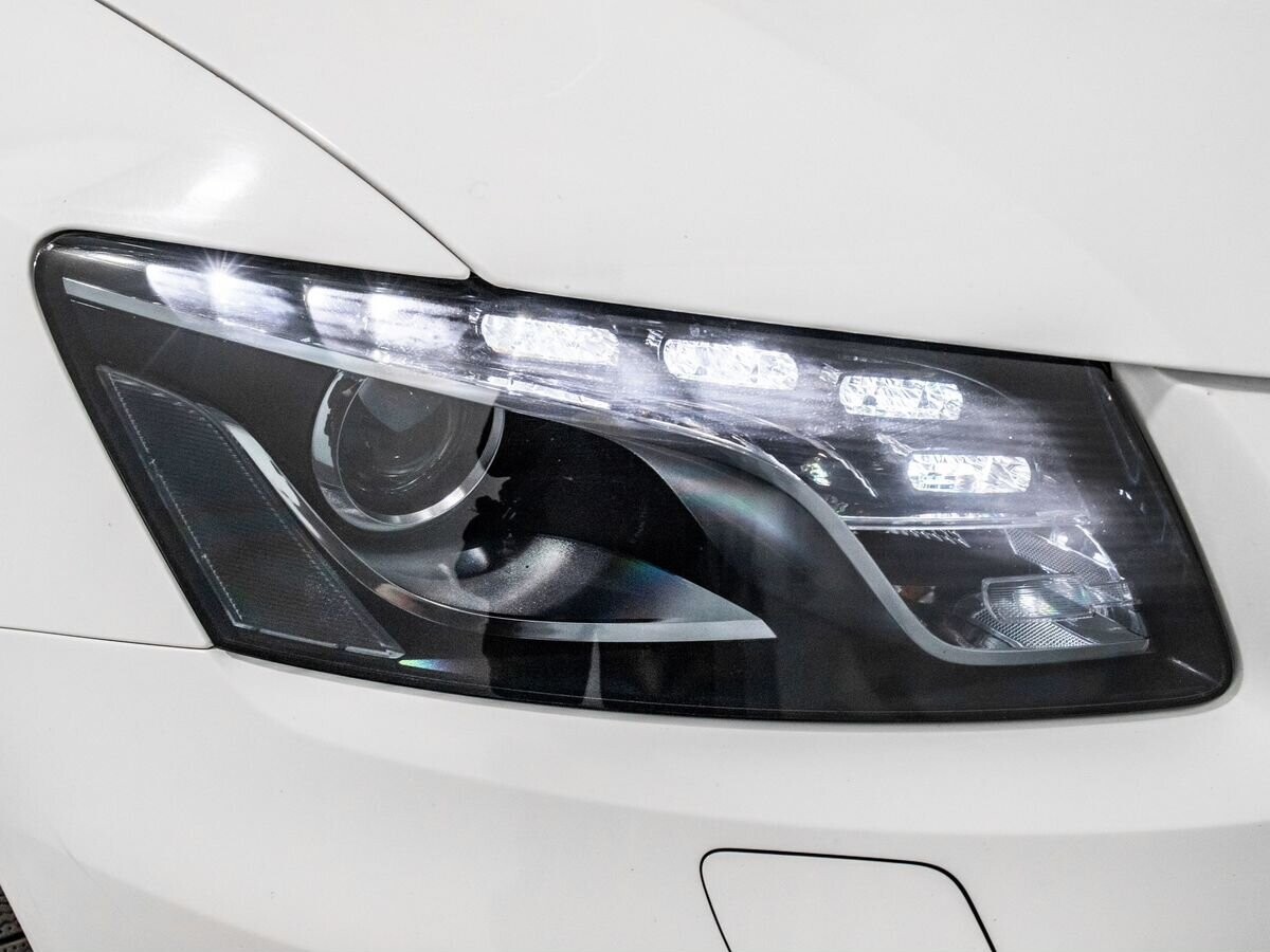 Audi Q5 2012 - фото автомобиля