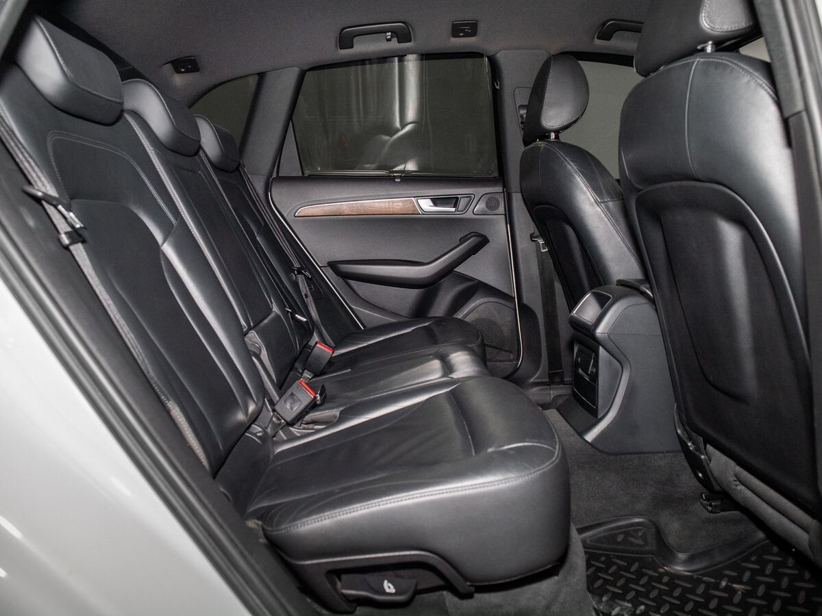 Audi Q5 2012 - фото автомобиля