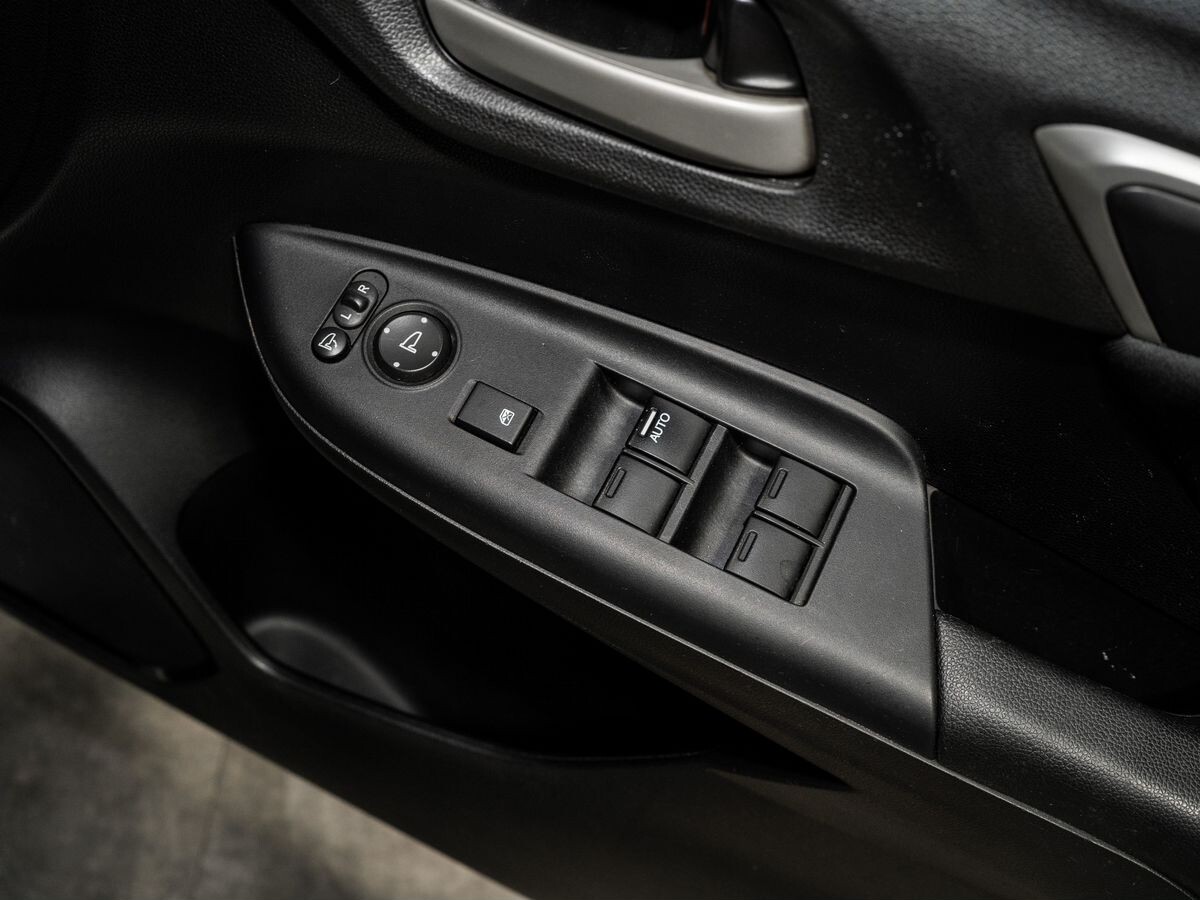 Honda Fit 2014 - фото автомобиля