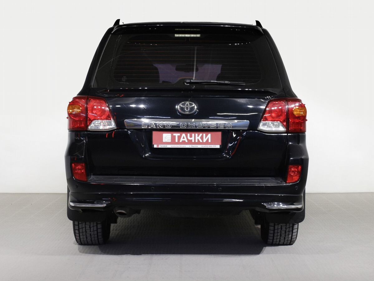 Toyota Land Cruiser 2012 - фото автомобиля