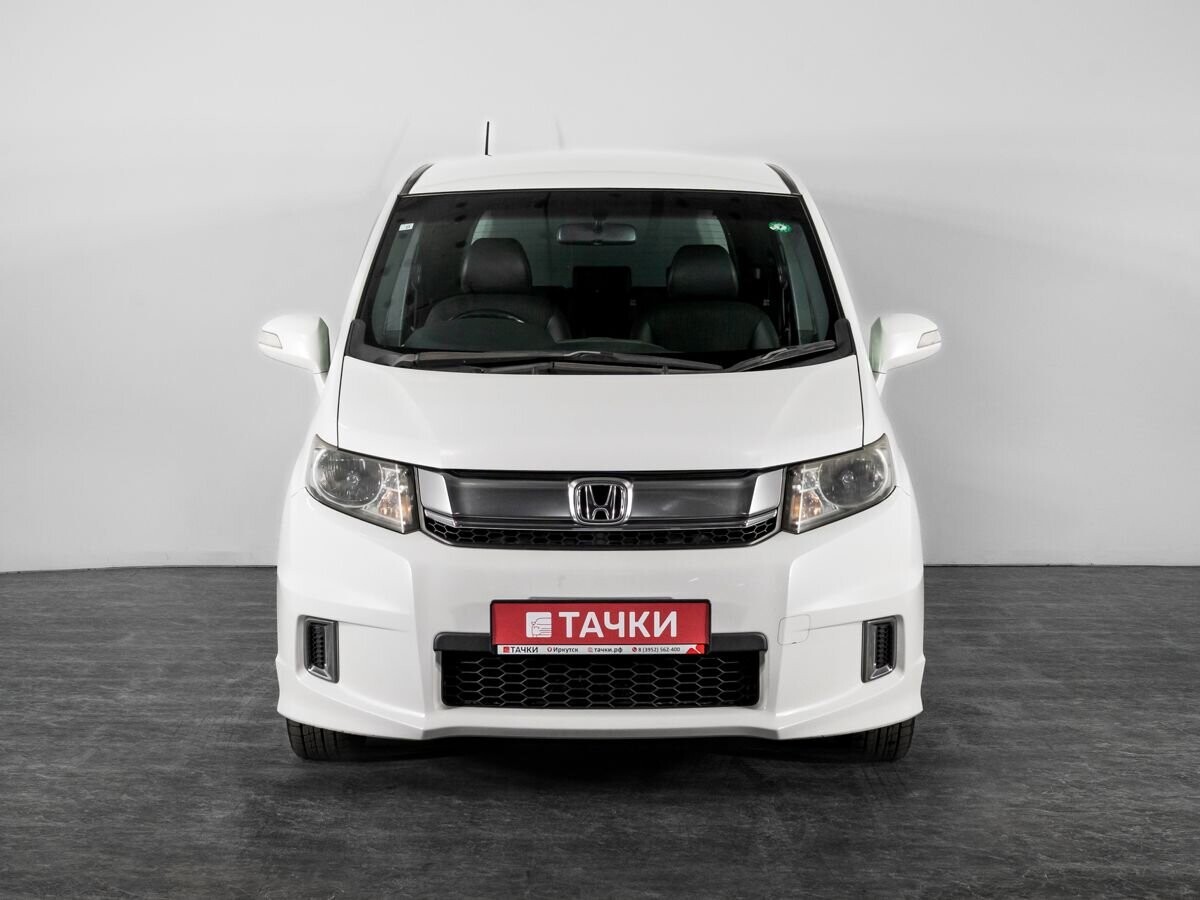 Honda Freed Spike 2014 - фото автомобиля