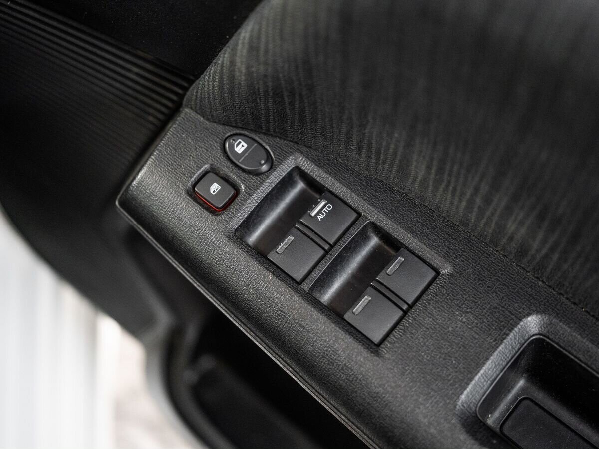 Honda Freed Spike 2014 - фото автомобиля