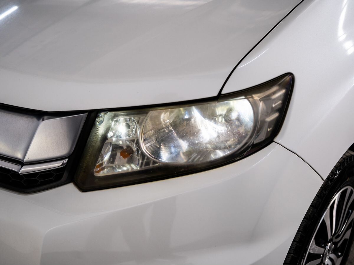 Honda Freed Spike 2014 - фото автомобиля