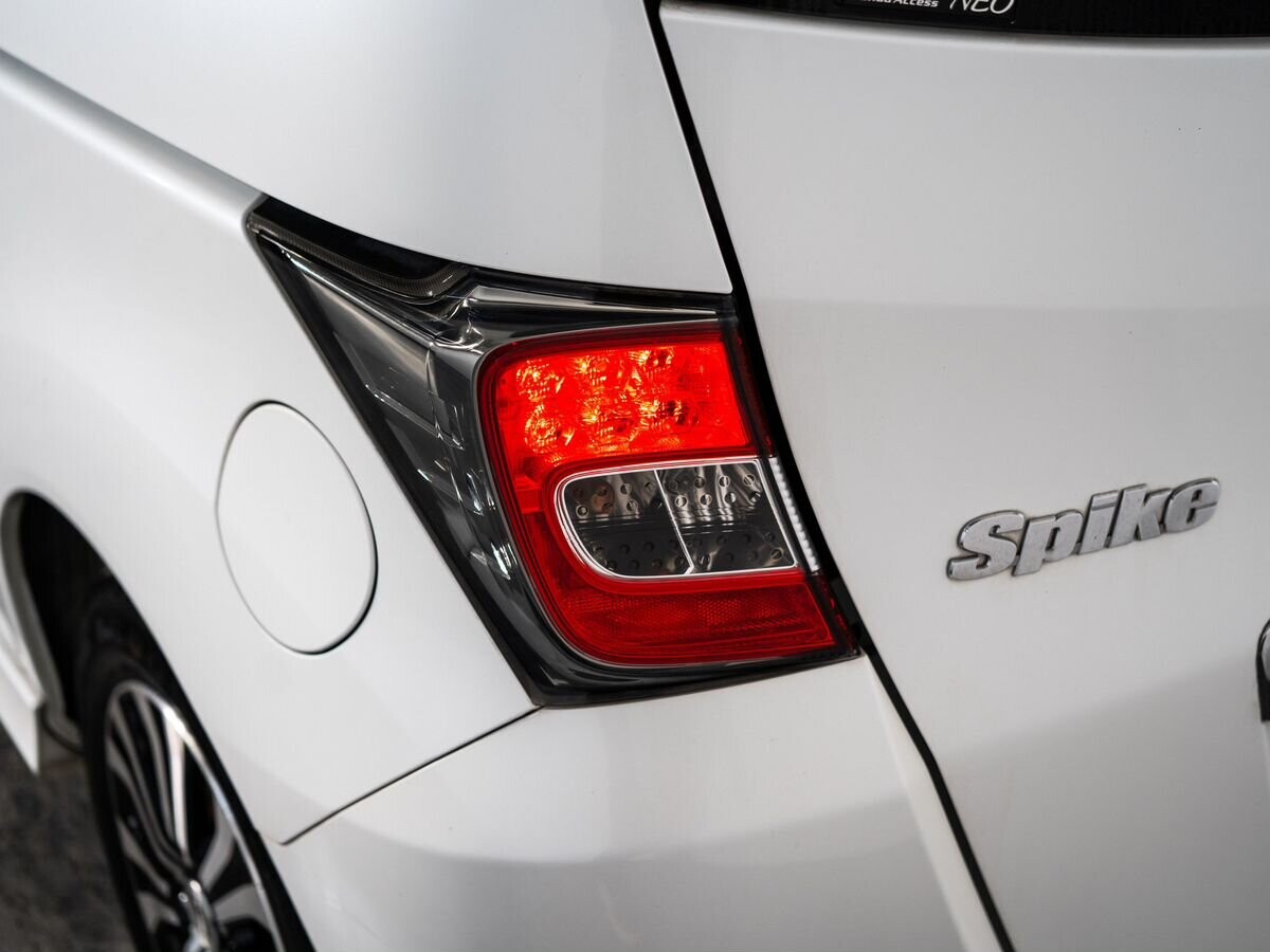 Honda Freed Spike 2014 - фото автомобиля