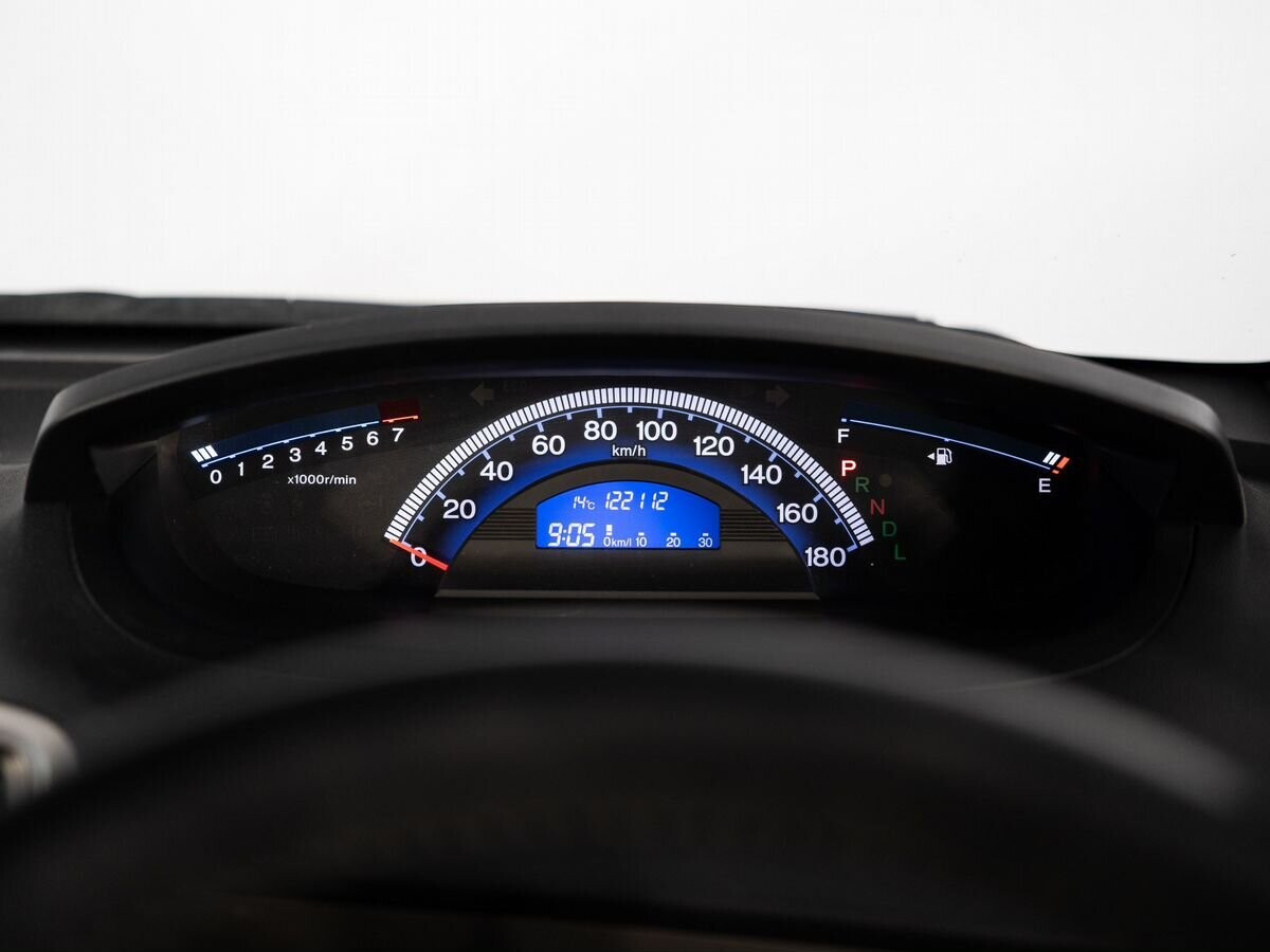 Honda Freed Spike 2014 - фото автомобиля