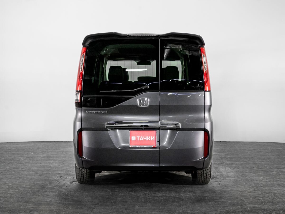 Honda Stepwgn 2019 - фото автомобиля