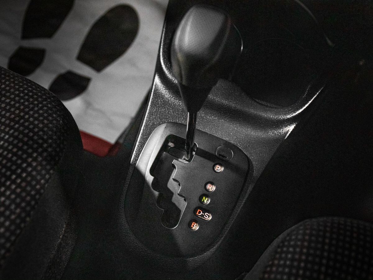 Toyota Vitz 2018 - фото автомобиля