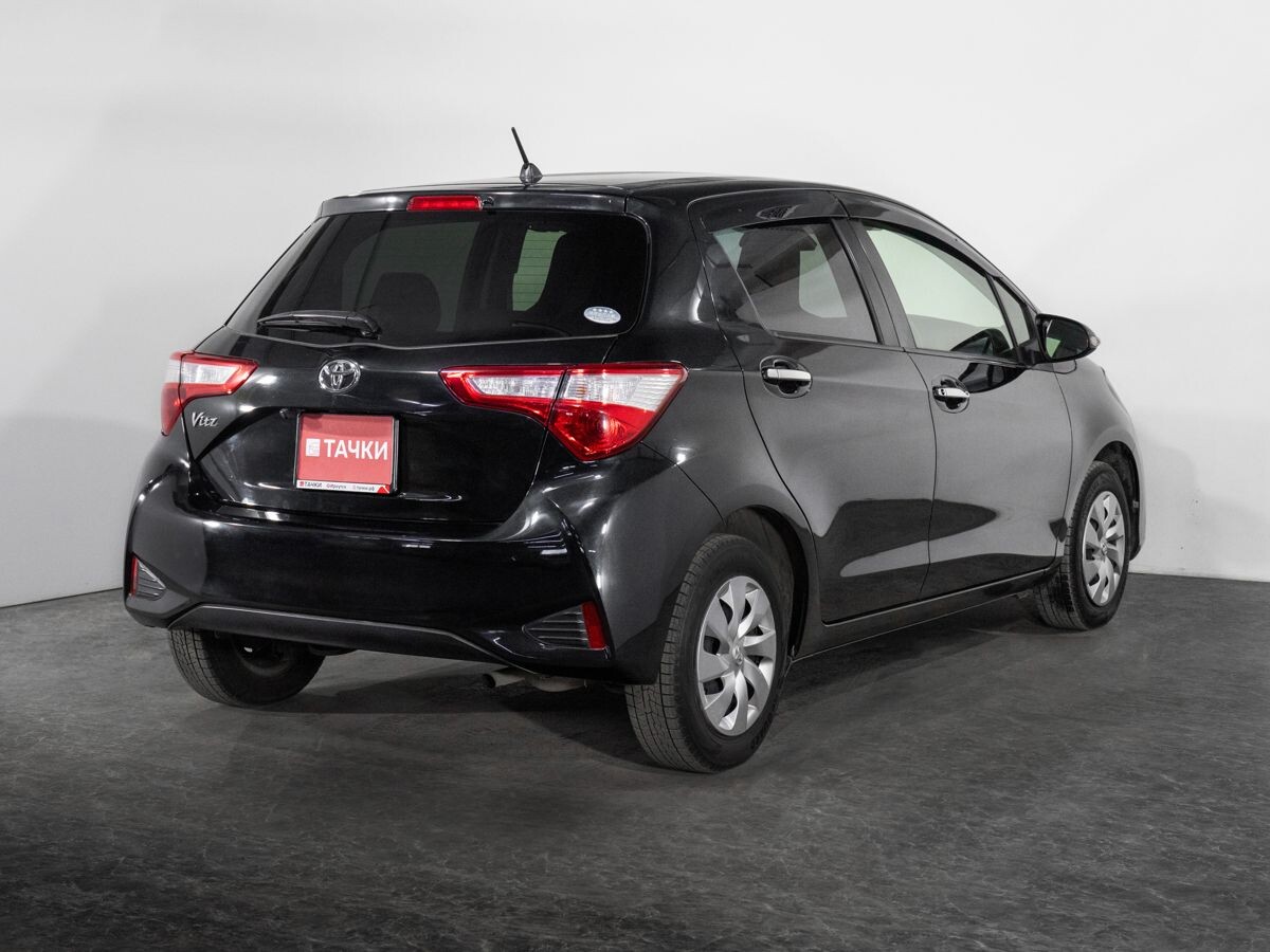 Toyota Vitz 2018 - фото автомобиля