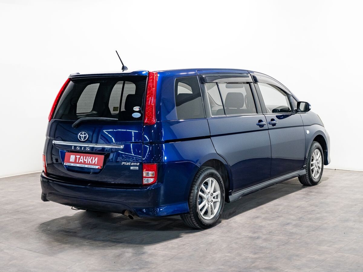 Toyota ISis 2010 - фото автомобиля