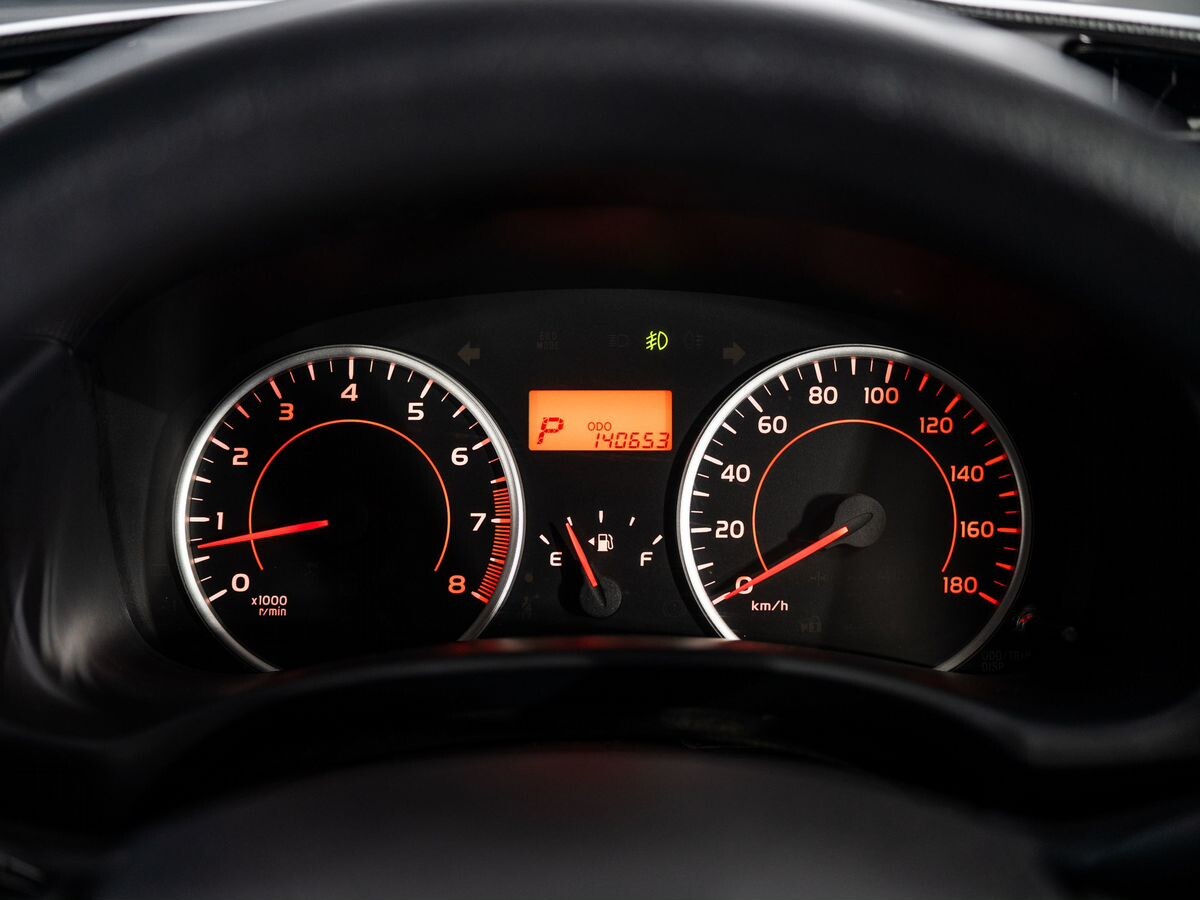 Toyota Wish 2013 - фото автомобиля