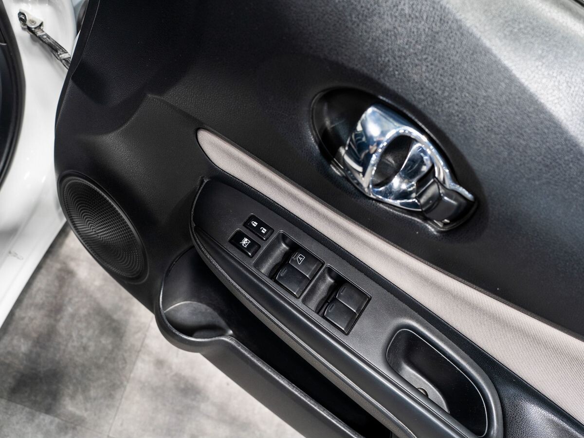 Nissan Note 2018 - фото автомобиля