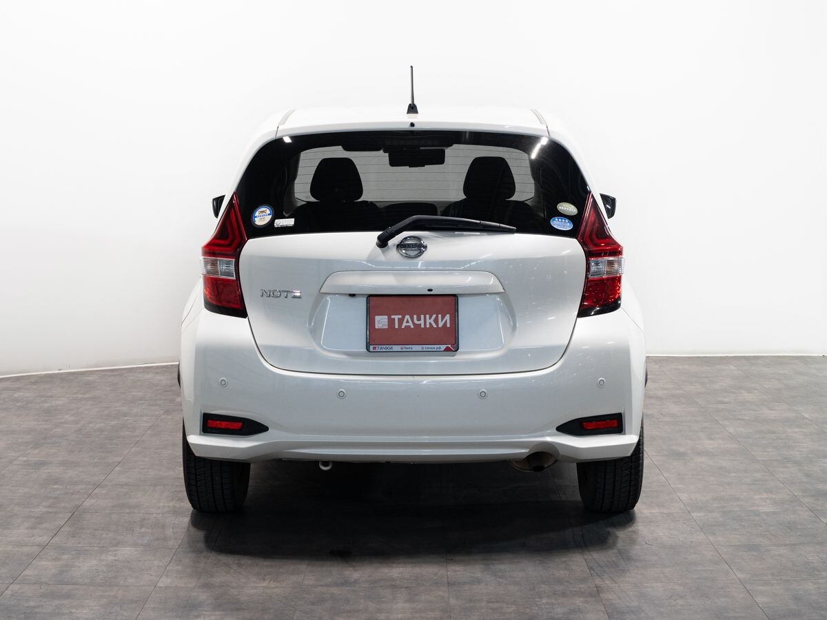 Nissan Note 2018 - фото автомобиля