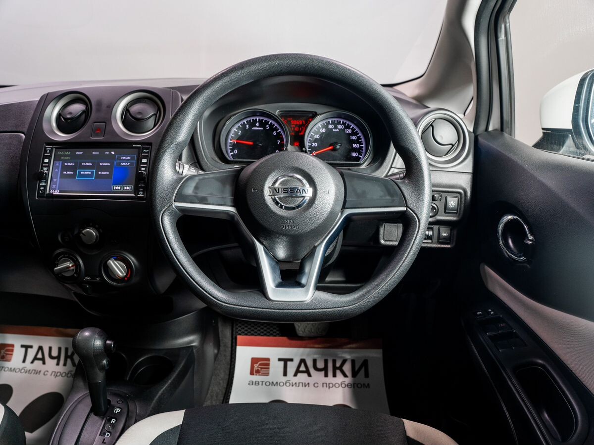 Nissan Note 2018 - фото автомобиля