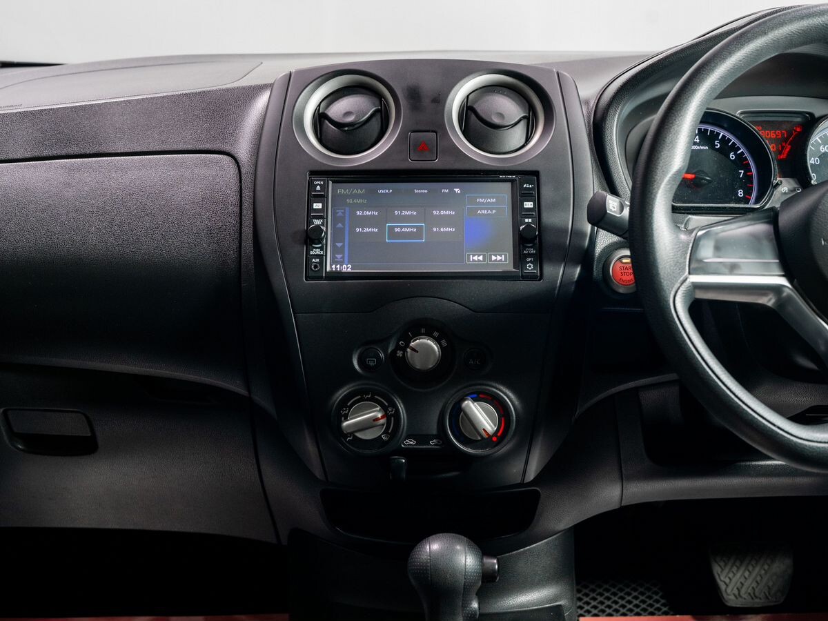 Nissan Note 2018 - фото автомобиля