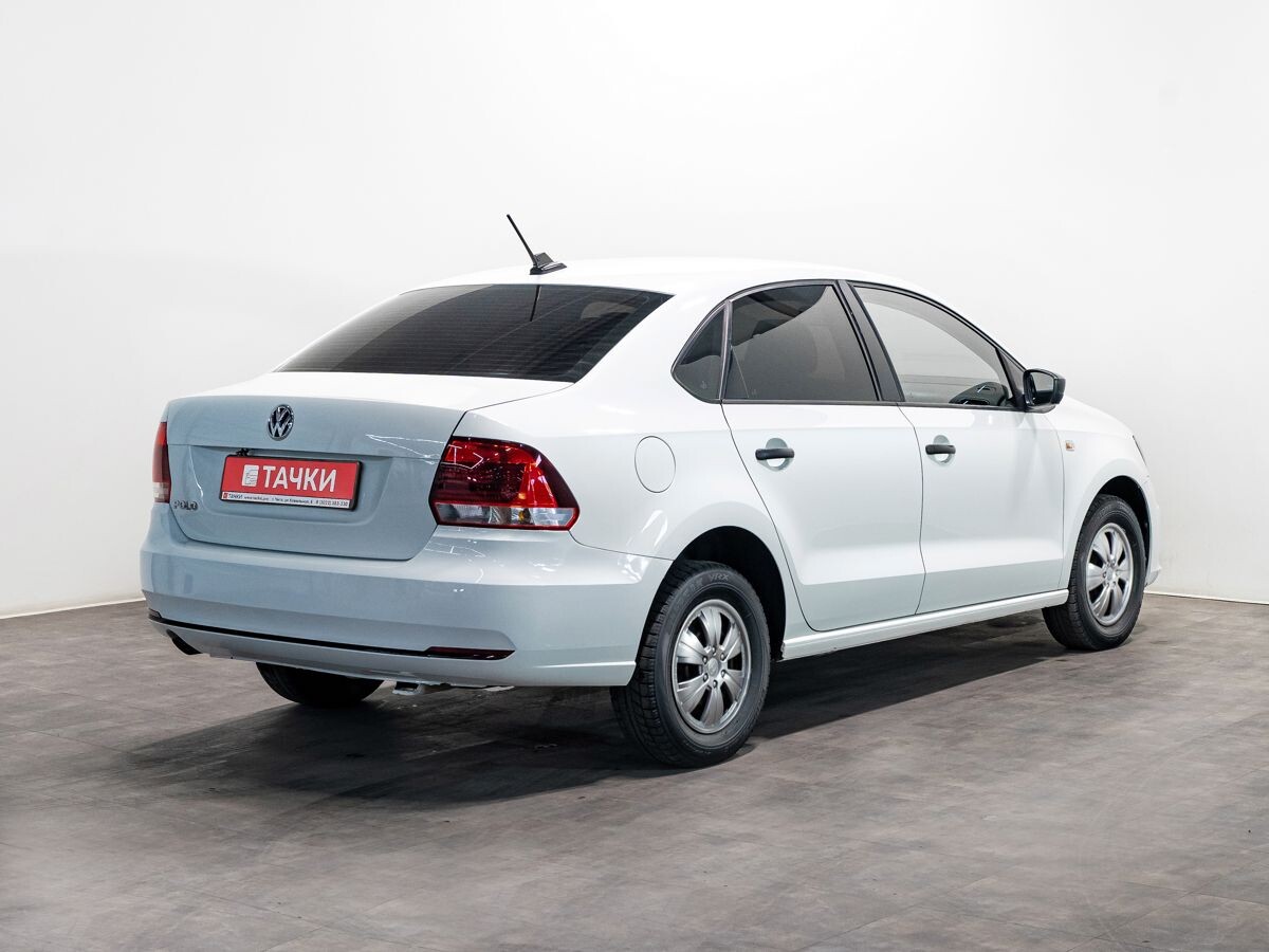 Volkswagen Polo 2017 - фото автомобиля