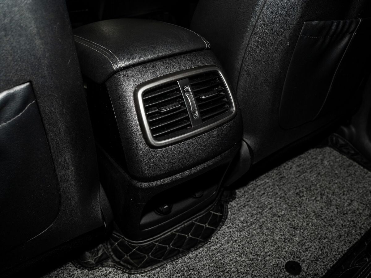 Kia Sorento 2019 - фото автомобиля