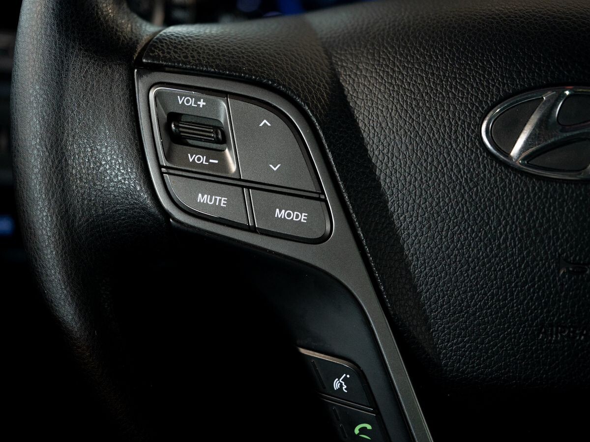 Hyundai Santa Fe 2013 - фото автомобиля