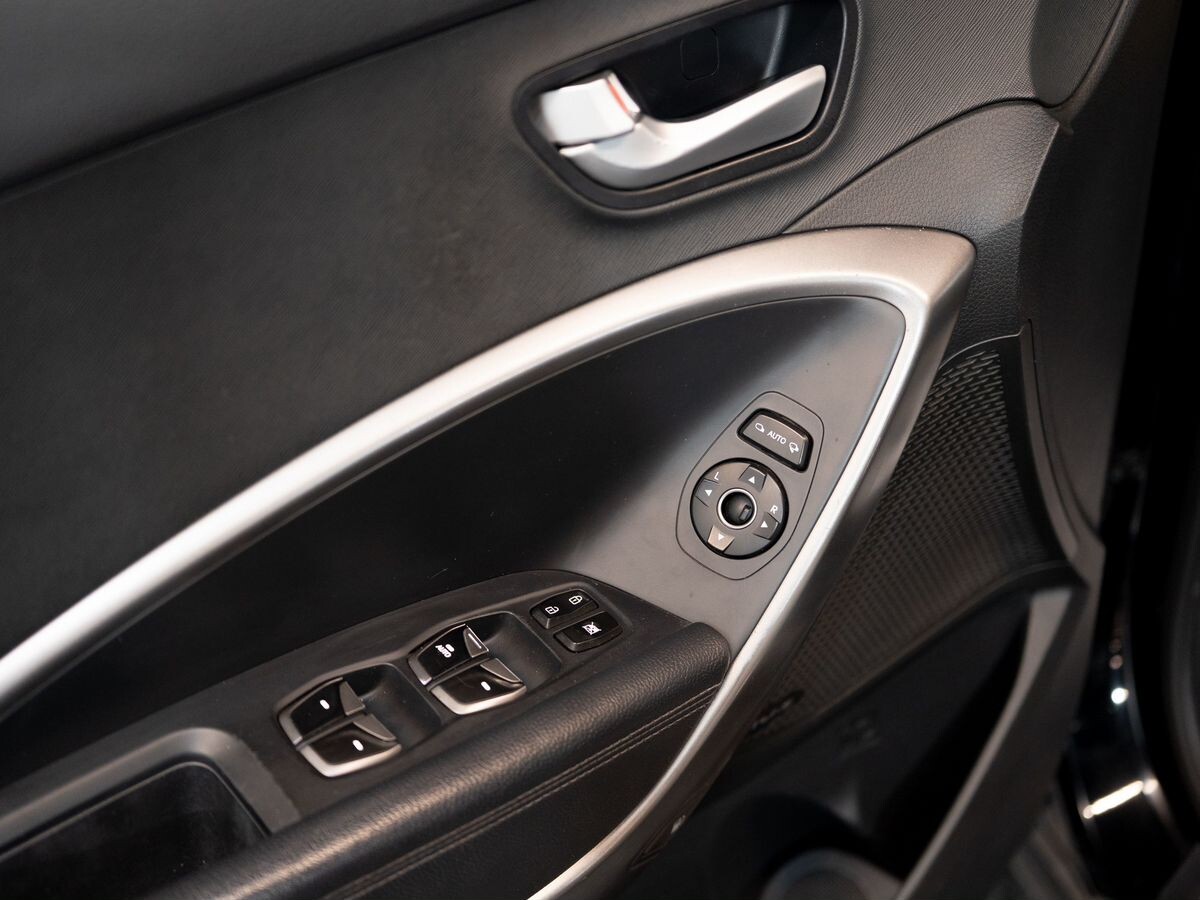 Hyundai Santa Fe 2013 - фото автомобиля