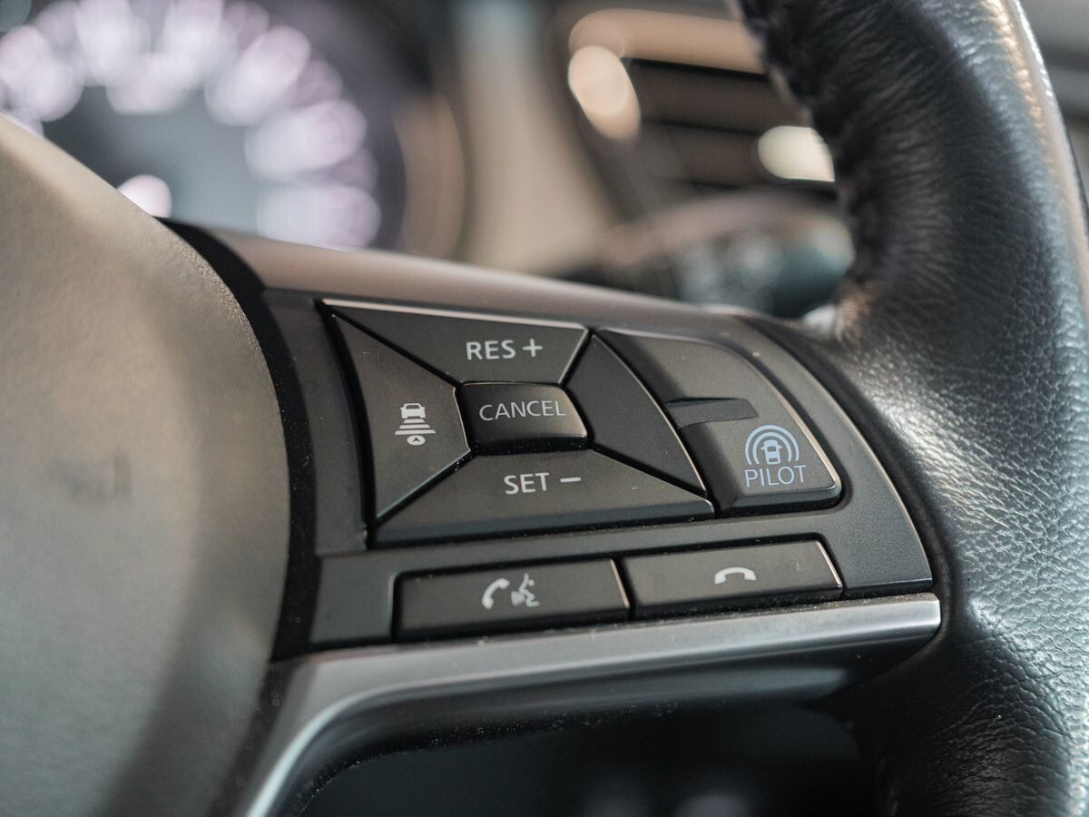 Nissan X-Trail 2018 - фото автомобиля