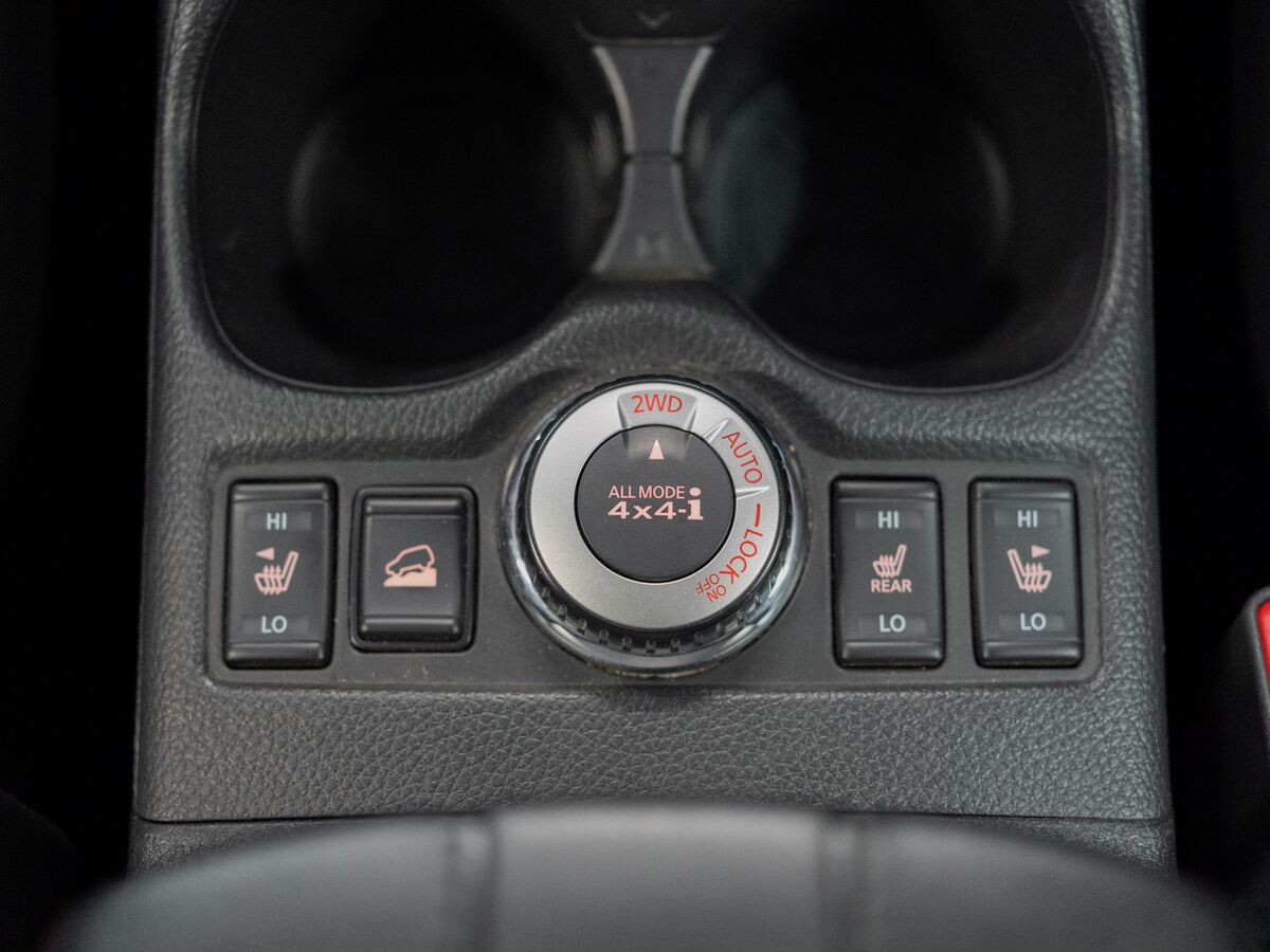 Nissan X-Trail 2018 - фото автомобиля