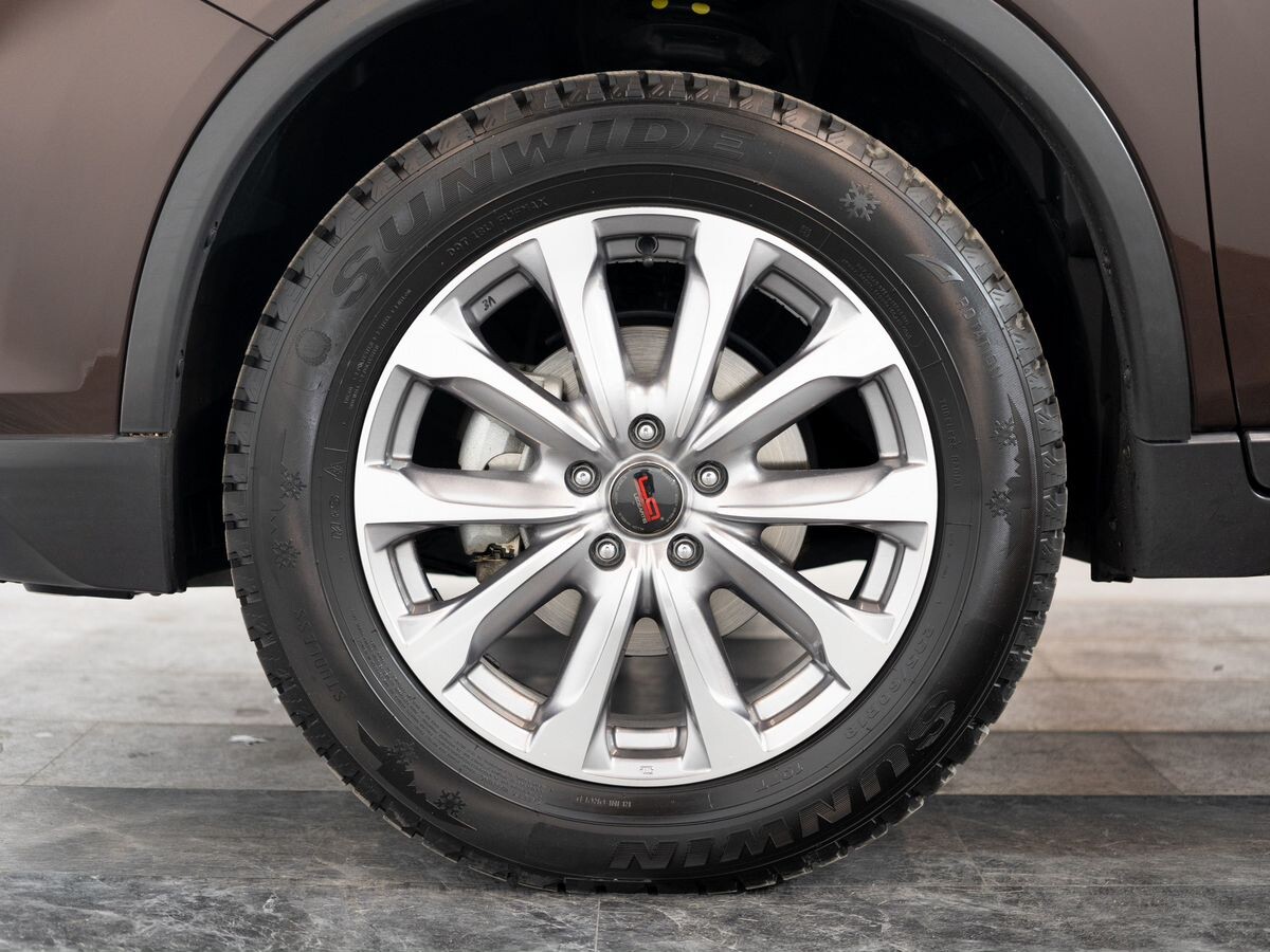 Nissan X-Trail 2018 - фото автомобиля