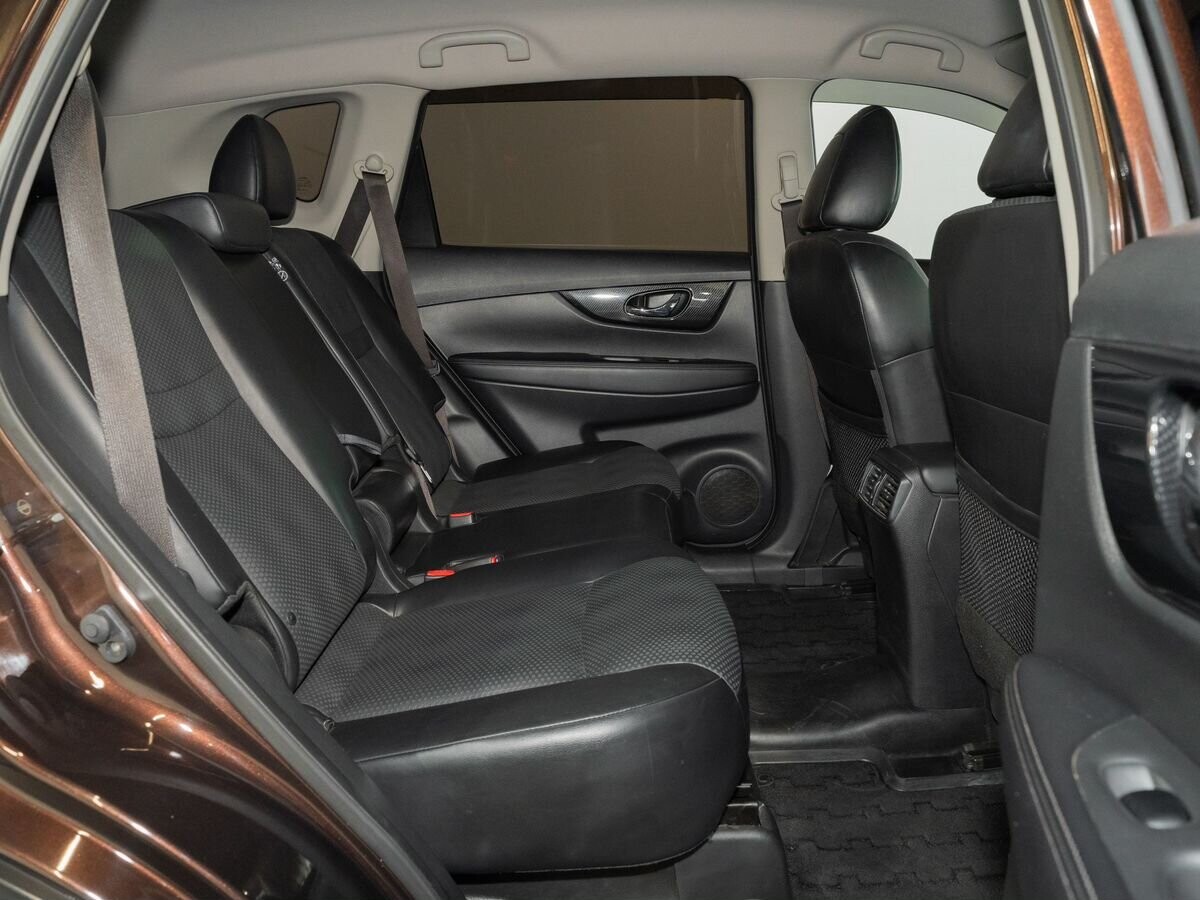 Nissan X-Trail 2018 - фото автомобиля