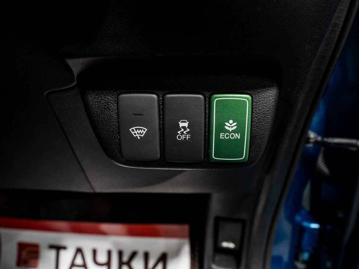 Honda Fit Shuttle 2012 - фото автомобиля