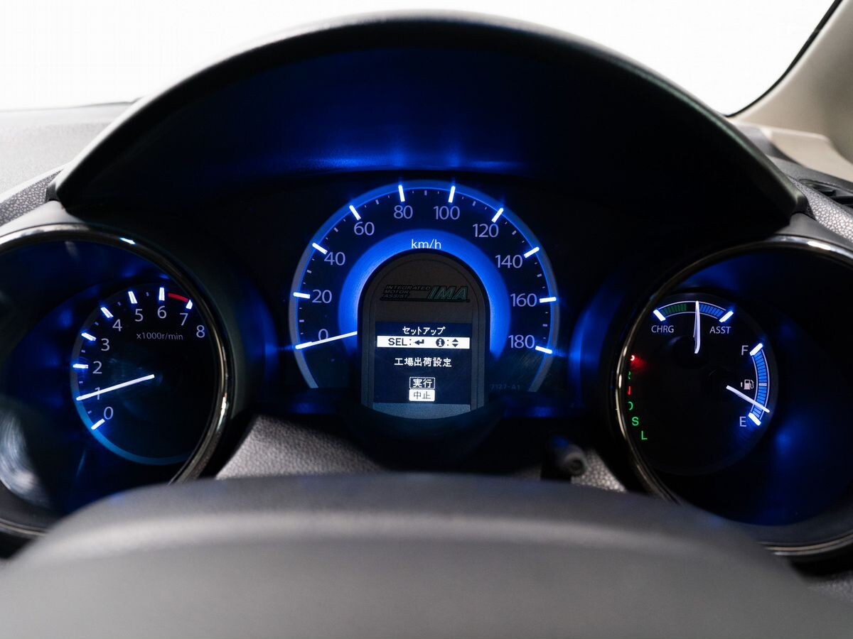 Honda Fit Shuttle 2012 - фото автомобиля