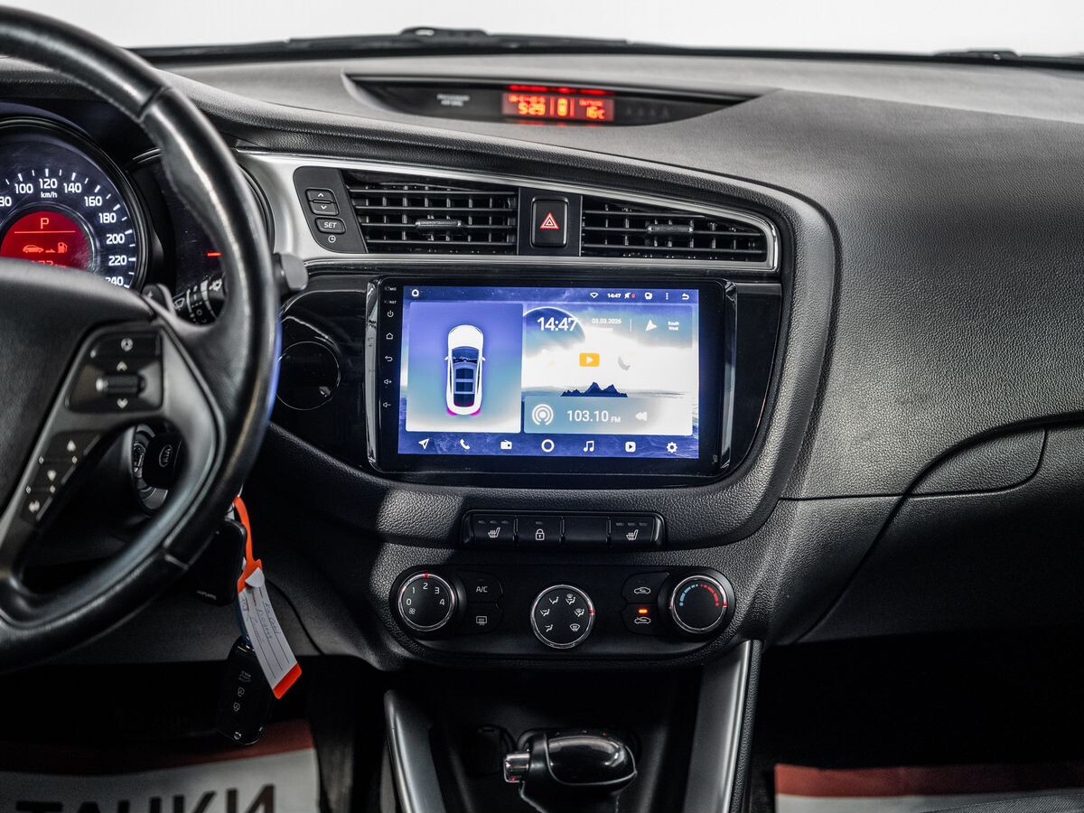 Kia Ceed 2018 - фото автомобиля