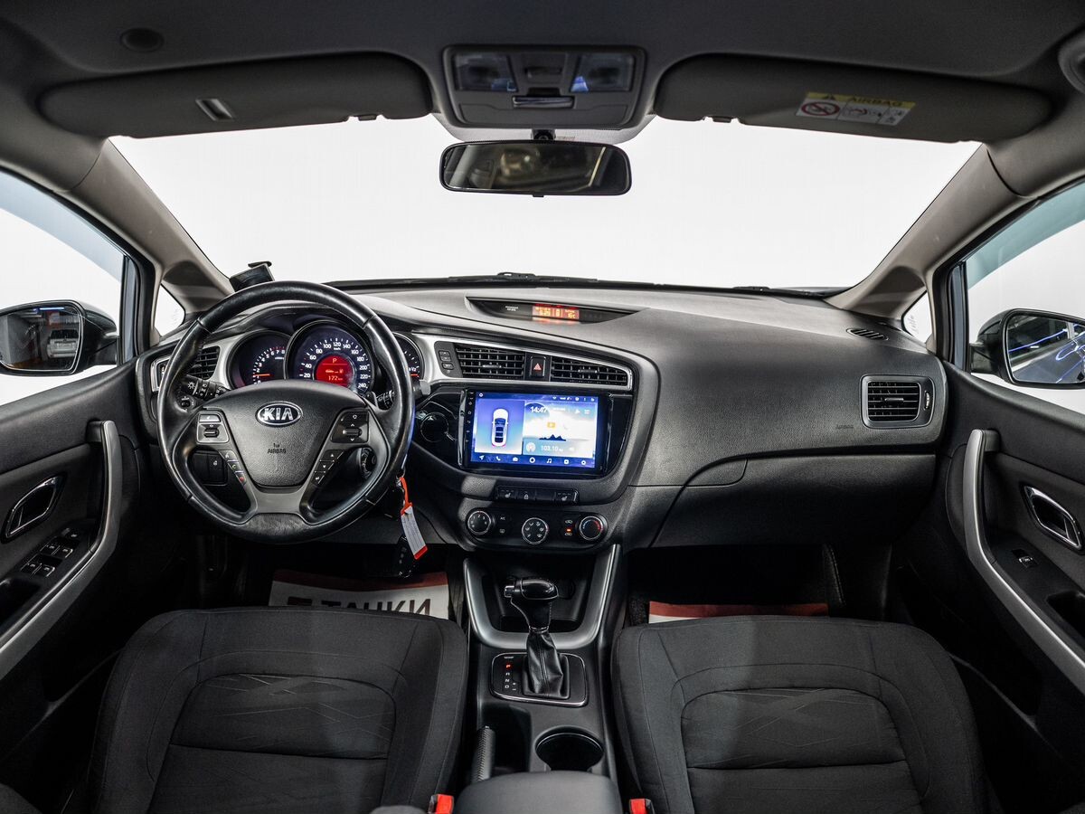 Kia Ceed 2018 - фото автомобиля