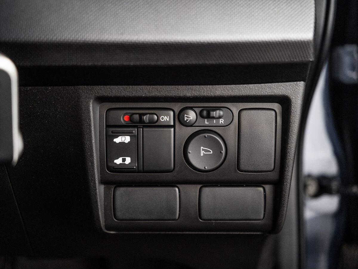 Honda Freed 2009 - фото автомобиля