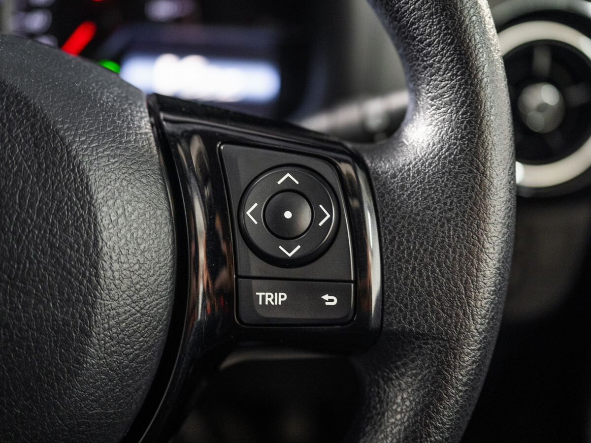 Toyota Vitz 2019 - фото автомобиля