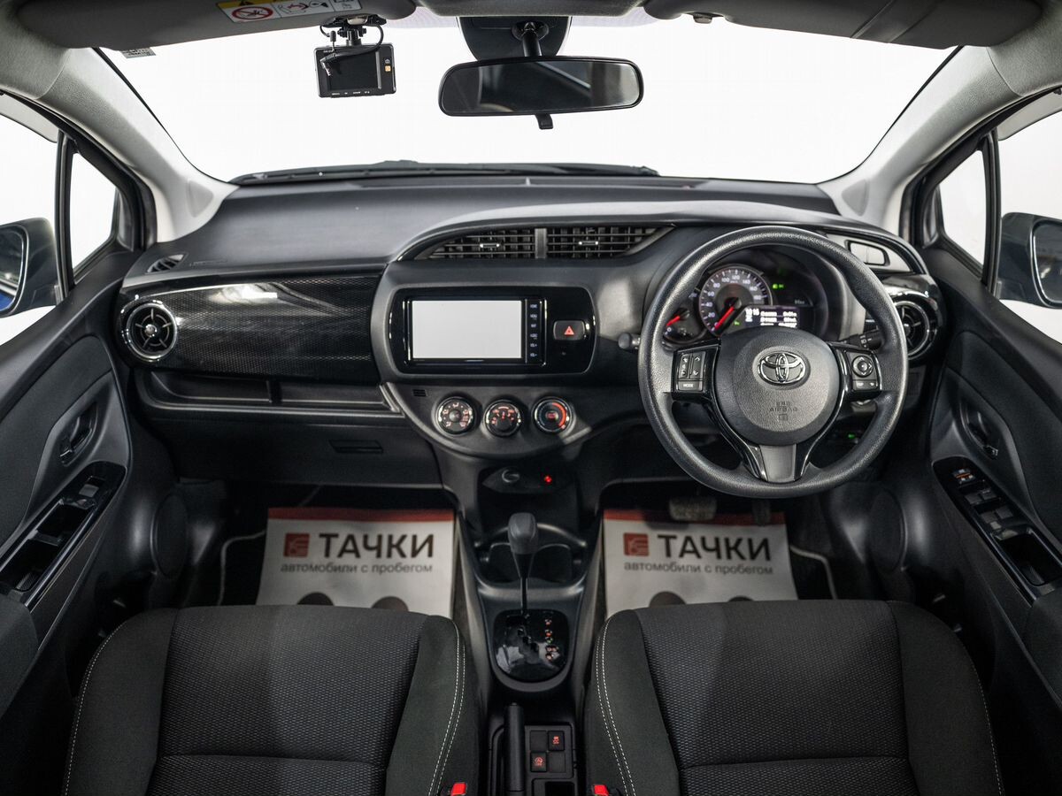 Toyota Vitz 2019 - фото автомобиля