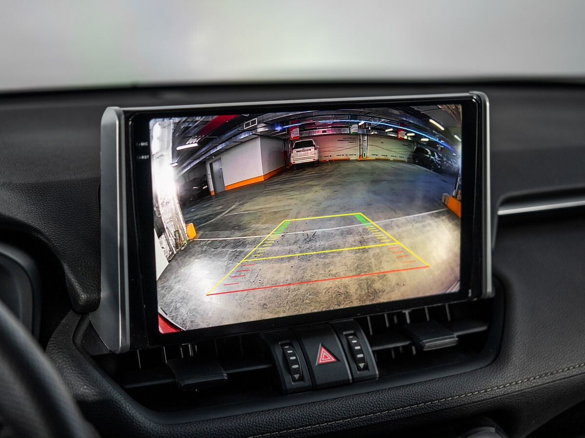 Toyota RAV4 2021 - фото автомобиля