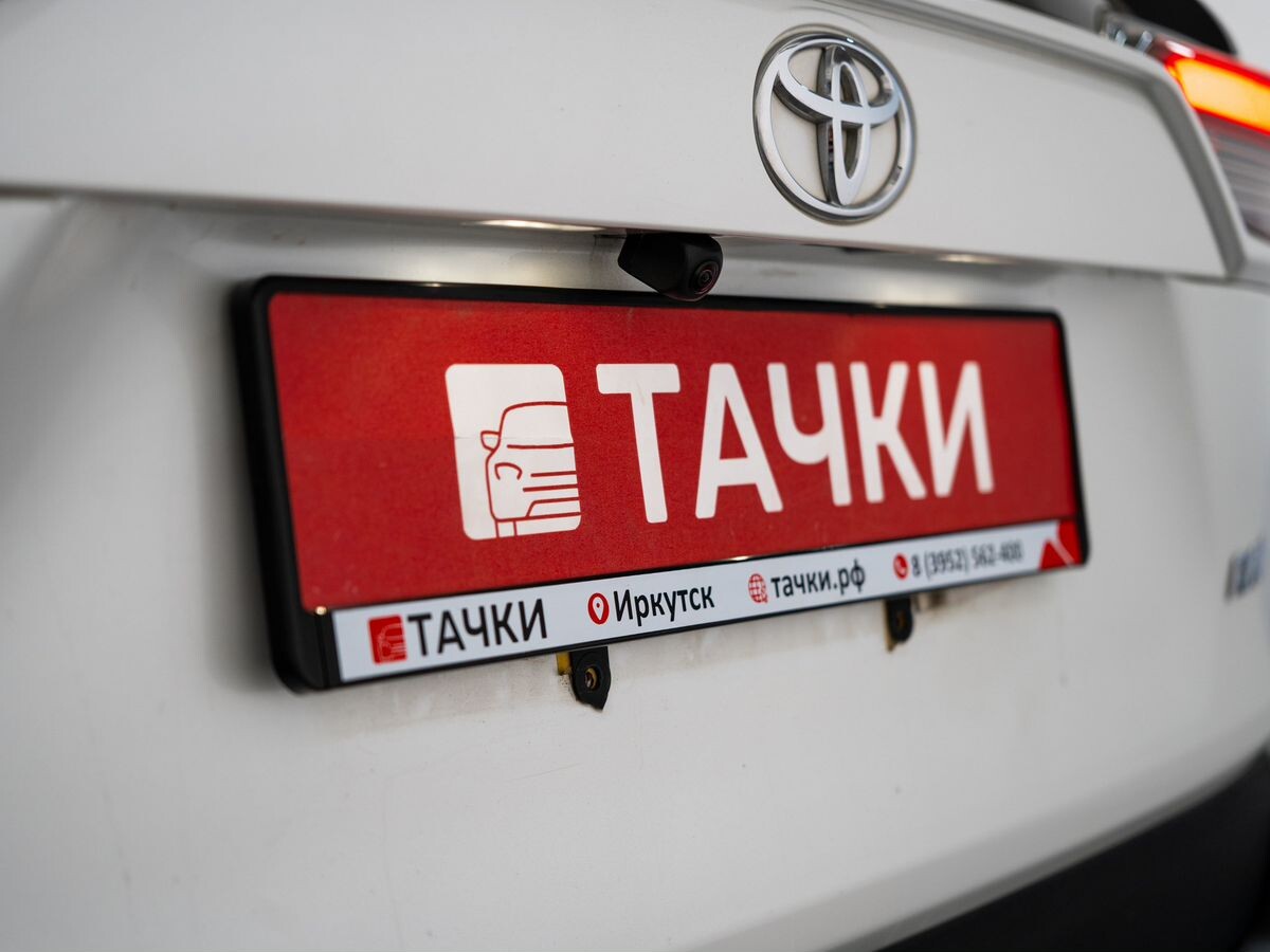 Toyota RAV4 2021 - фото автомобиля