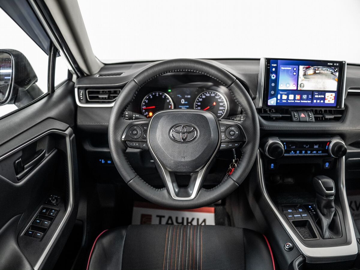 Toyota RAV4 2021 - фото автомобиля