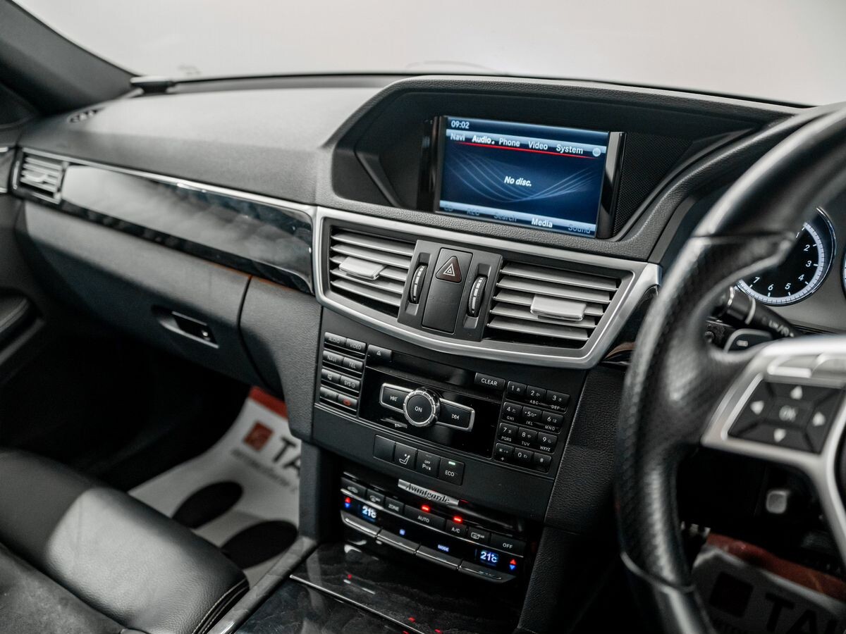 Mercedes-Benz E-Класс 2013 - фото автомобиля