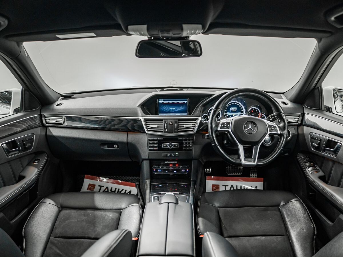 Mercedes-Benz E-Класс 2013 - фото автомобиля