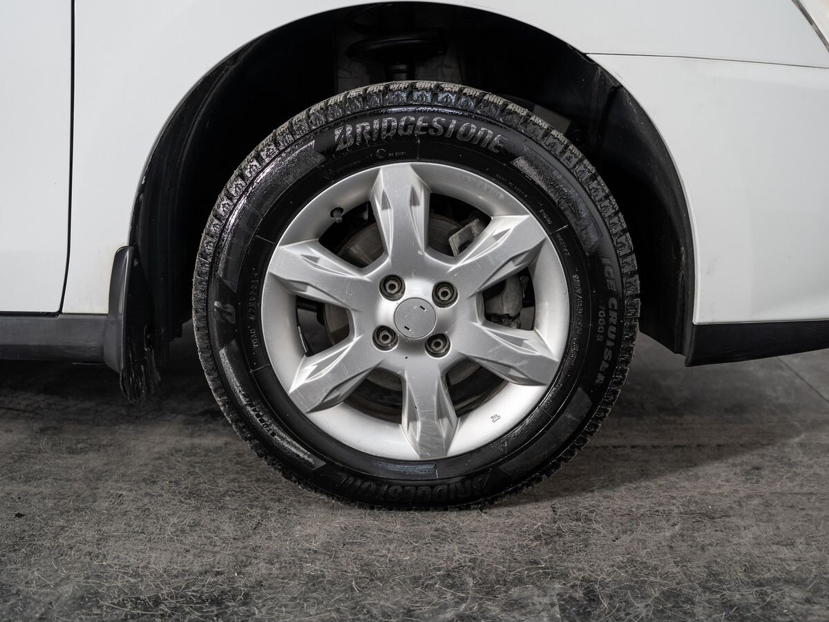 Nissan Almera 2014 - фото автомобиля