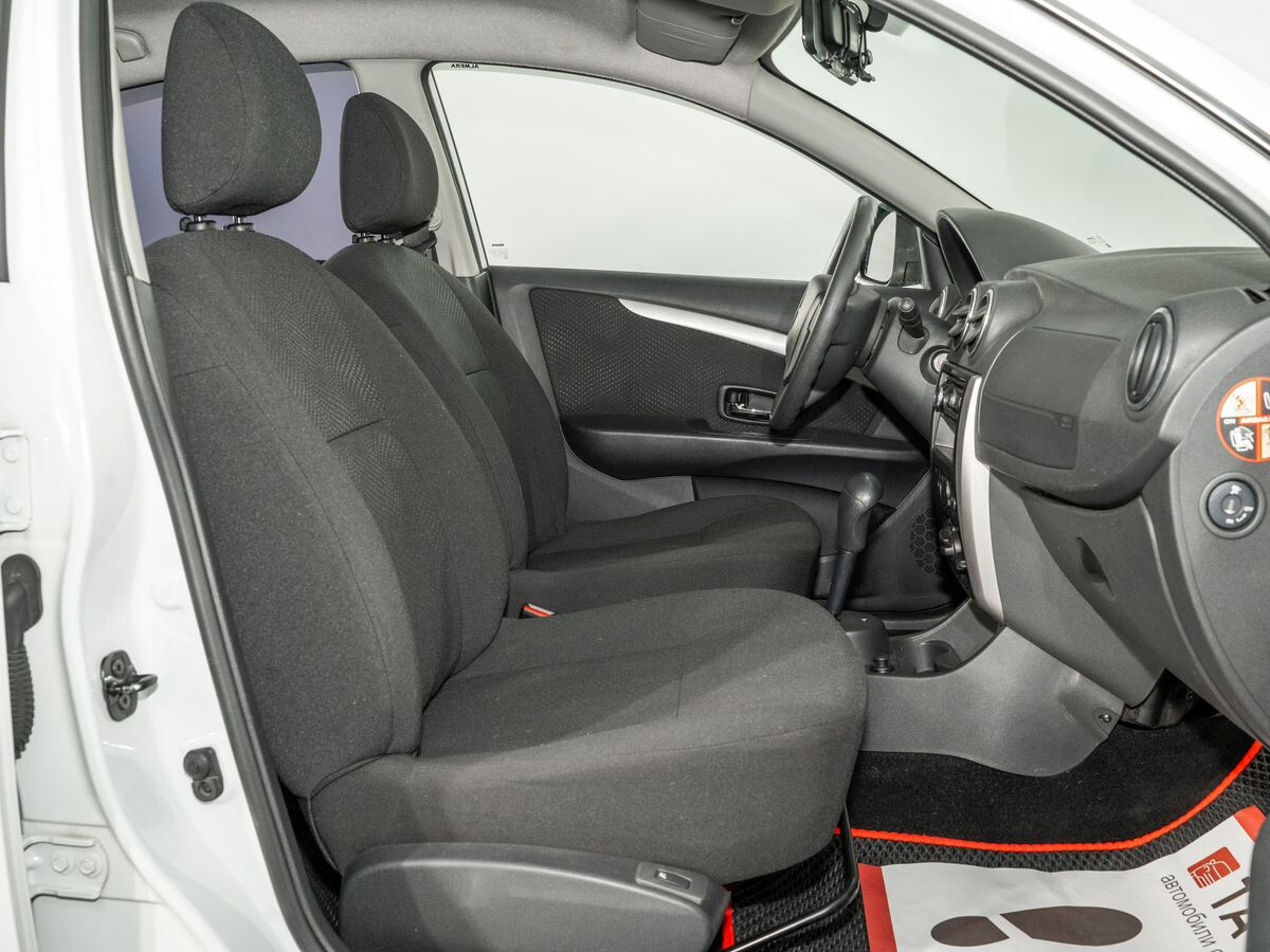 Nissan Almera 2014 - фото автомобиля